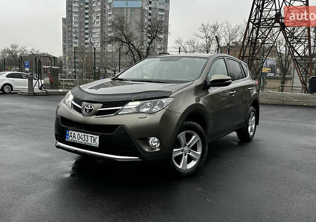 Коричневый Тойота РАВ 4, объемом двигателя 2.23 л и пробегом 185 тыс. км за 16700 $, фото 1 на Automoto.ua