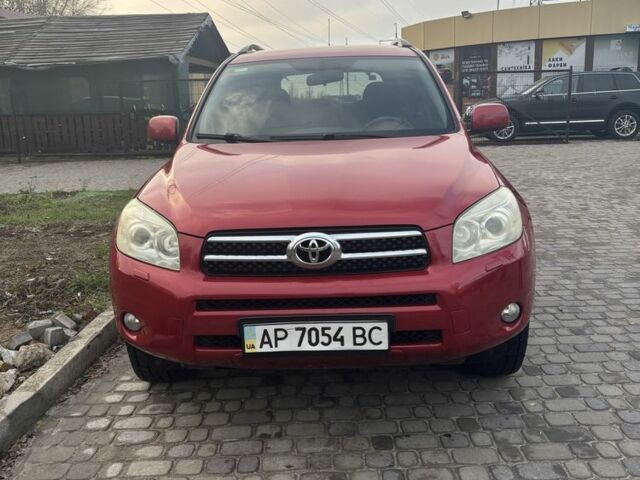 Червоний Тойота РАВ 4, об'ємом двигуна 2 л та пробігом 168 тис. км за 9990 $, фото 1 на Automoto.ua