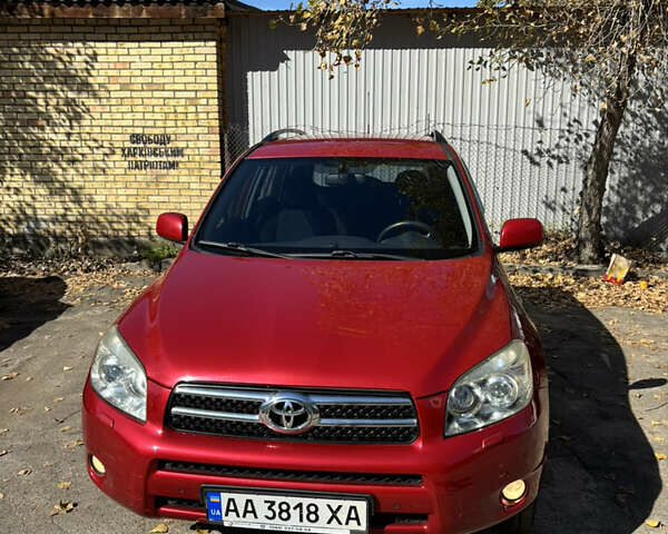 Красный Тойота РАВ 4, объемом двигателя 2 л и пробегом 168 тыс. км за 10500 $, фото 1 на Automoto.ua