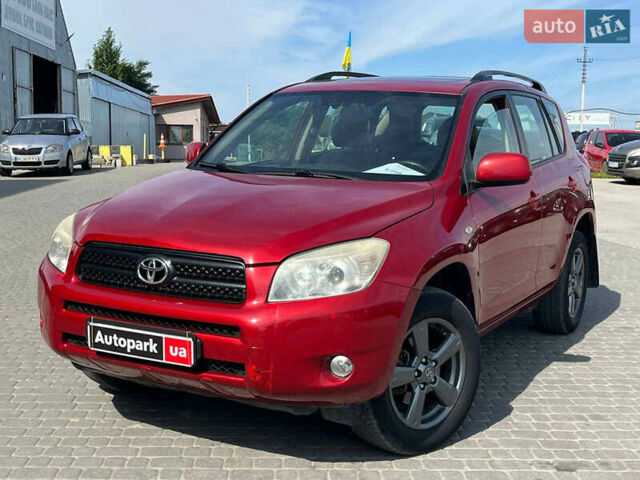 Красный Тойота РАВ 4, объемом двигателя 2 л и пробегом 278 тыс. км за 8990 $, фото 1 на Automoto.ua