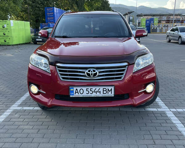 Червоний Тойота РАВ 4, об'ємом двигуна 1.99 л та пробігом 220 тис. км за 11500 $, фото 1 на Automoto.ua