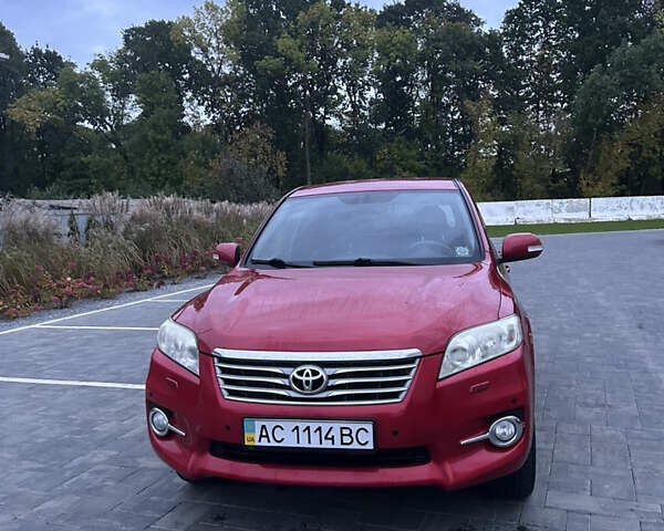 Червоний Тойота РАВ 4, об'ємом двигуна 1.99 л та пробігом 230 тис. км за 14000 $, фото 1 на Automoto.ua