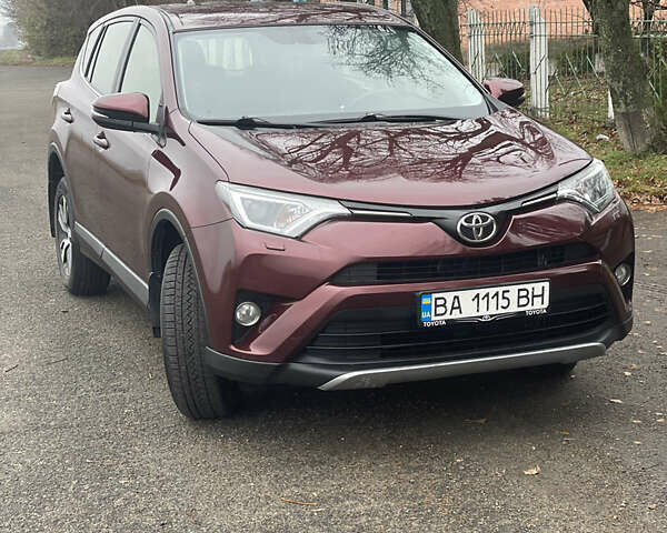 Красный Тойота РАВ 4, объемом двигателя 2.23 л и пробегом 150 тыс. км за 23000 $, фото 1 на Automoto.ua