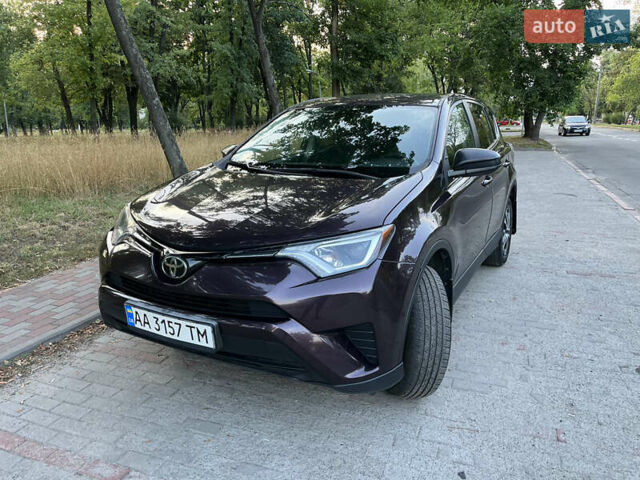 Красный Тойота РАВ 4, объемом двигателя 2.49 л и пробегом 121 тыс. км за 19500 $, фото 1 на Automoto.ua