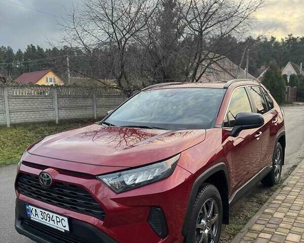 Красный Тойота РАВ 4, объемом двигателя 2.49 л и пробегом 70 тыс. км за 21400 $, фото 1 на Automoto.ua