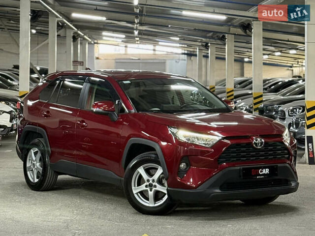 Красный Тойота РАВ 4, объемом двигателя 1.99 л и пробегом 68 тыс. км за 24900 $, фото 1 на Automoto.ua