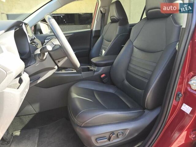 Красный Тойота РАВ 4, объемом двигателя 1.99 л и пробегом 106 тыс. км за 29400 $, фото 1 на Automoto.ua