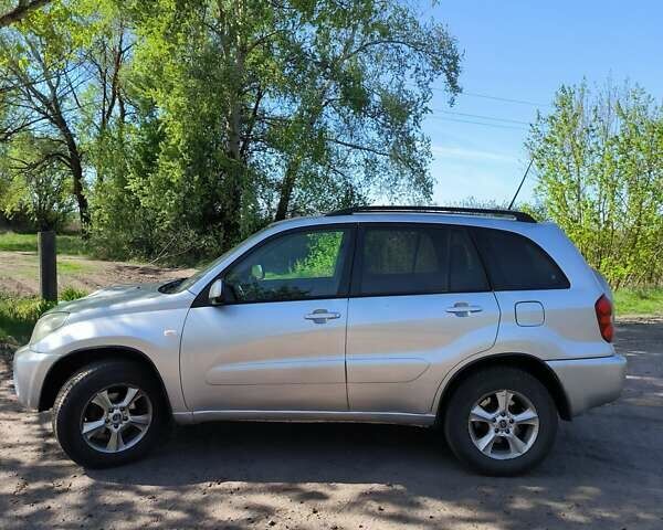 Тойота РАВ 4, объемом двигателя 2 л и пробегом 274 тыс. км за 7500 $, фото 1 на Automoto.ua