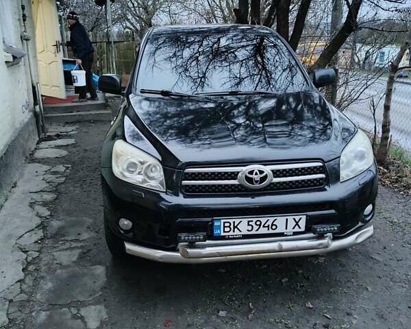 Тойота РАВ 4, об'ємом двигуна 2.23 л та пробігом 318 тис. км за 9669 $, фото 1 на Automoto.ua