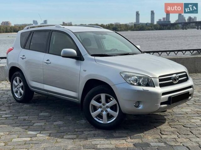 Тойота РАВ 4, объемом двигателя 2 л и пробегом 260 тыс. км за 8000 $, фото 1 на Automoto.ua