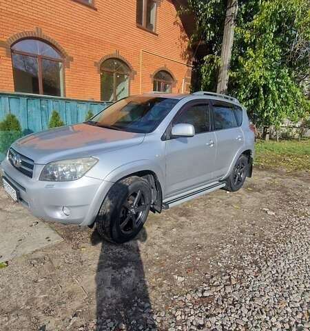 Тойота РАВ 4, объемом двигателя 2.4 л и пробегом 173 тыс. км за 11000 $, фото 1 на Automoto.ua