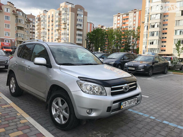 Тойота РАВ 4, объемом двигателя 2 л и пробегом 186 тыс. км за 12500 $, фото 1 на Automoto.ua