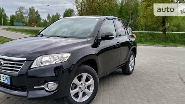 Тойота РАВ 4, объемом двигателя 2.2 л и пробегом 219 тыс. км за 11700 $, фото 1 на Automoto.ua