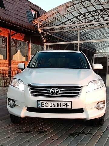 Тойота РАВ 4, об'ємом двигуна 1.99 л та пробігом 165 тис. км за 12999 $, фото 1 на Automoto.ua
