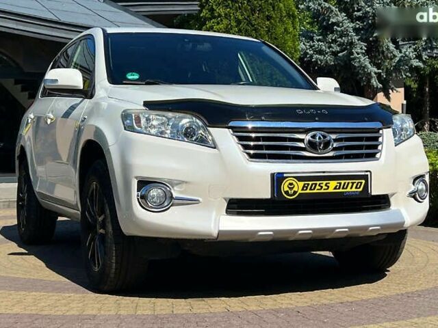 Тойота РАВ 4, об'ємом двигуна 2.2 л та пробігом 180 тис. км за 15699 $, фото 1 на Automoto.ua