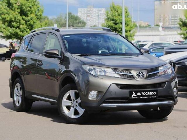 Тойота РАВ 4 2013 у Києві на Automoto.ua Тойота РАВ 4, об'ємом двигуна 2.2 л та пробігом 161 тис. км за 17500 $, фото 1 на Automoto.ua