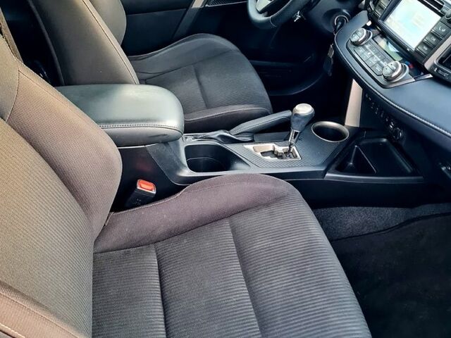 Тойота РАВ 4, об'ємом двигуна 2.2 л та пробігом 145 тис. км за 17000 $, фото 1 на Automoto.ua