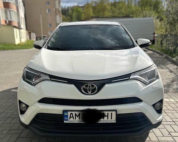 Тойота РАВ 4, об'ємом двигуна 2 л та пробігом 152 тис. км за 22100 $, фото 1 на Automoto.ua