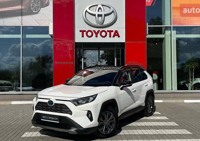 Тойота РАВ 4, объемом двигателя 2.49 л и пробегом 9 тыс. км за 41019 $, фото 1 на Automoto.ua