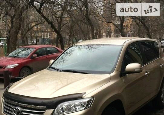 Тойота РАВ 4, объемом двигателя 2 л и пробегом 141 тыс. км за 16500 $, фото 1 на Automoto.ua