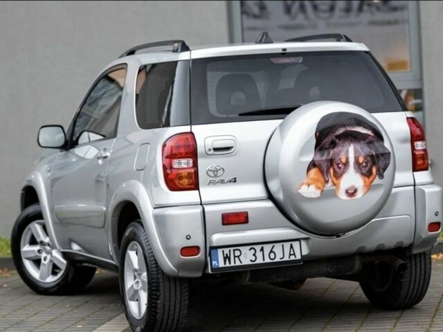 Серый Тойота РАВ 4, объемом двигателя 2 л и пробегом 187 тыс. км за 3313 $, фото 1 на Automoto.ua