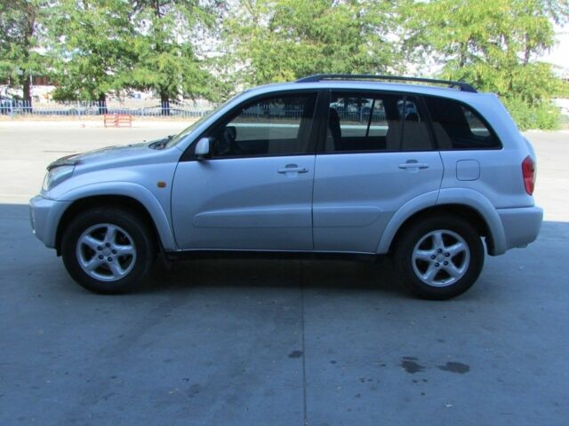 Серый Тойота РАВ 4, объемом двигателя 2 л и пробегом 168 тыс. км за 6987 $, фото 1 на Automoto.ua