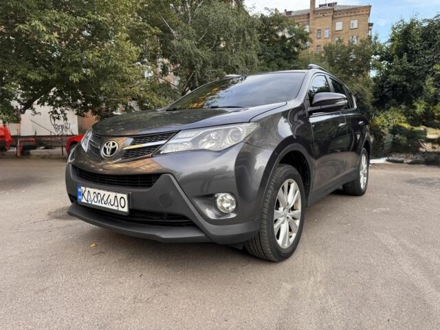 Серый Тойота РАВ 4, объемом двигателя 0 л и пробегом 200 тыс. км за 15500 $, фото 1 на Automoto.ua