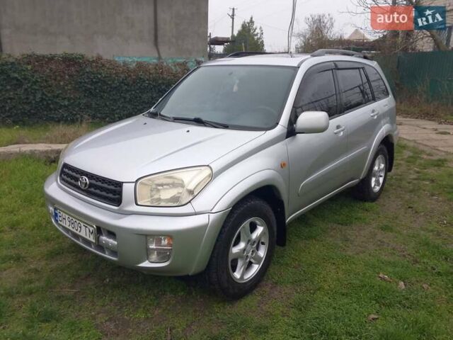 Серый Тойота РАВ 4, объемом двигателя 2 л и пробегом 250 тыс. км за 6700 $, фото 1 на Automoto.ua