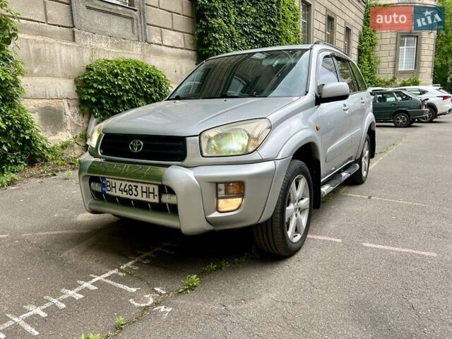 Серый Тойота РАВ 4, объемом двигателя 2 л и пробегом 180 тыс. км за 6300 $, фото 1 на Automoto.ua