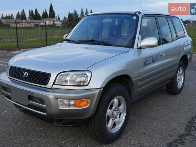 Серый Тойота РАВ 4, объемом двигателя 0 л и пробегом 126 тыс. км за 6999 $, фото 1 на Automoto.ua