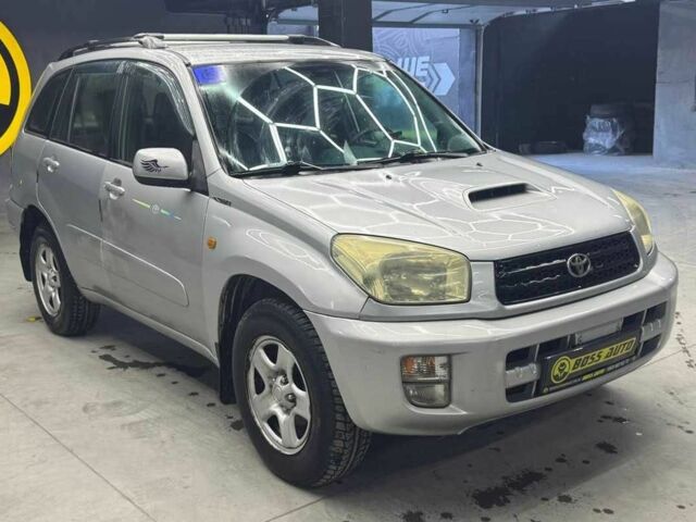 Серый Тойота РАВ 4, объемом двигателя 2 л и пробегом 468 тыс. км за 5999 $, фото 1 на Automoto.ua