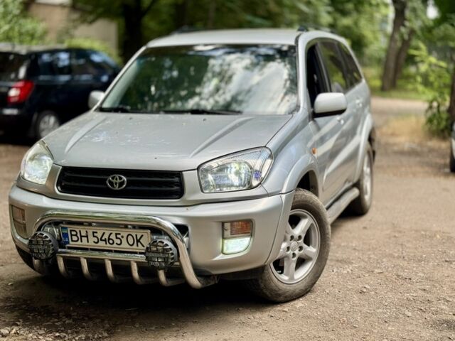 Сірий Тойота РАВ 4, об'ємом двигуна 2 л та пробігом 300 тис. км за 6399 $, фото 1 на Automoto.ua