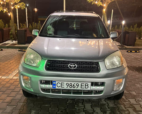 Серый Тойота РАВ 4, объемом двигателя 2 л и пробегом 150 тыс. км за 5800 $, фото 1 на Automoto.ua