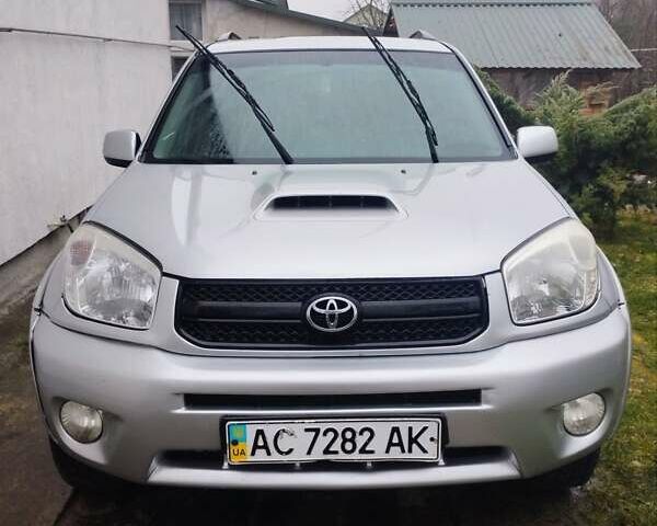 Сірий Тойота РАВ 4, об'ємом двигуна 2 л та пробігом 230 тис. км за 5800 $, фото 1 на Automoto.ua