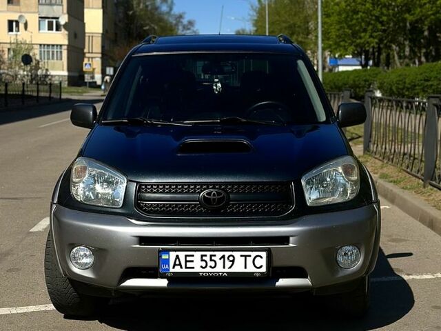 Сірий Тойота РАВ 4, об'ємом двигуна 2 л та пробігом 350 тис. км за 7500 $, фото 1 на Automoto.ua