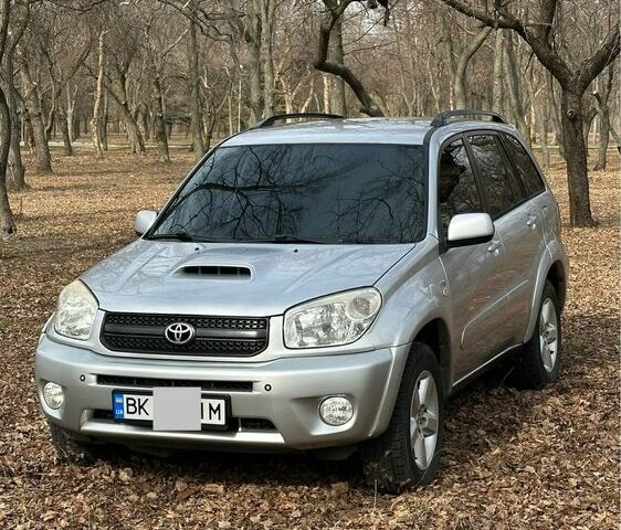 Сірий Тойота РАВ 4, об'ємом двигуна 2 л та пробігом 208 тис. км за 6800 $, фото 1 на Automoto.ua