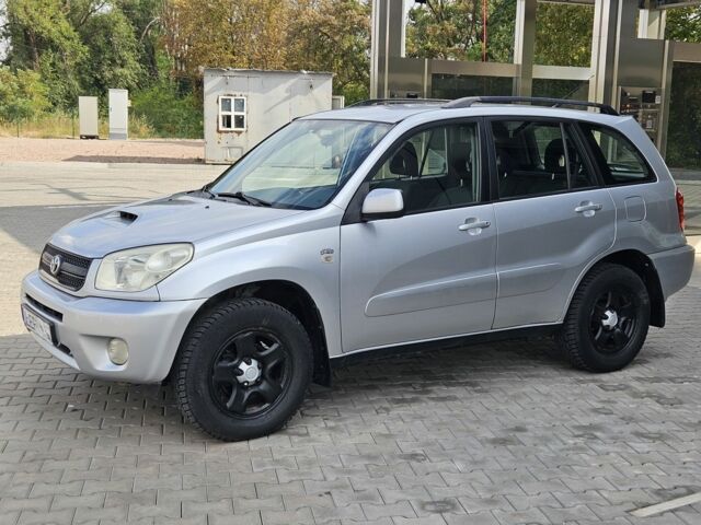 Серый Тойота РАВ 4, объемом двигателя 2 л и пробегом 240 тыс. км за 4200 $, фото 1 на Automoto.ua