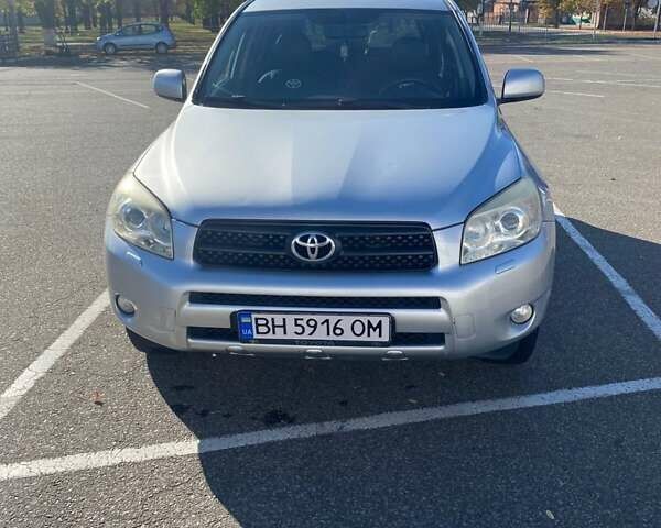 Сірий Тойота РАВ 4, об'ємом двигуна 2 л та пробігом 254 тис. км за 8800 $, фото 1 на Automoto.ua