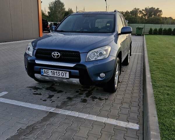 Сірий Тойота РАВ 4, об'ємом двигуна 2 л та пробігом 190 тис. км за 8999 $, фото 1 на Automoto.ua