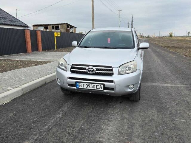 Сірий Тойота РАВ 4, об'ємом двигуна 2.2 л та пробігом 312 тис. км за 8000 $, фото 1 на Automoto.ua