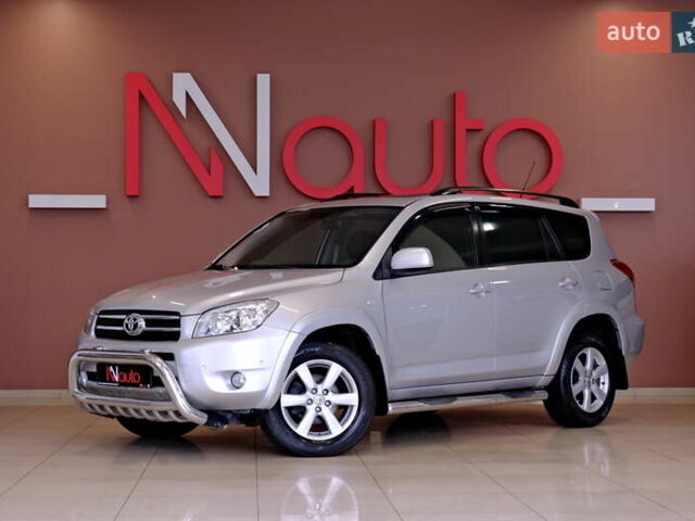 Сірий Тойота РАВ 4, об'ємом двигуна 2.36 л та пробігом 164 тис. км за 9900 $, фото 1 на Automoto.ua