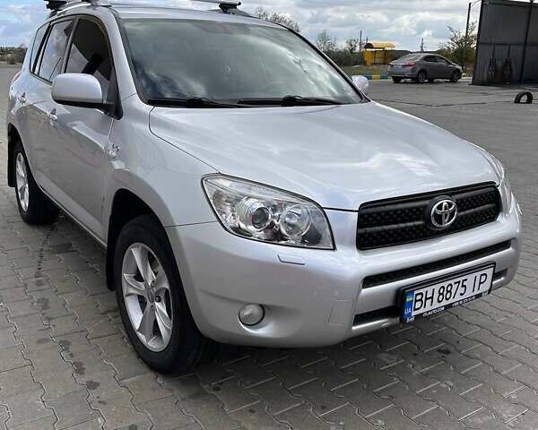 Сірий Тойота РАВ 4, об'ємом двигуна 2.2 л та пробігом 244 тис. км за 9500 $, фото 1 на Automoto.ua