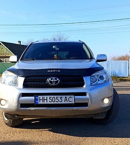 Сірий Тойота РАВ 4, об'ємом двигуна 2 л та пробігом 190 тис. км за 10450 $, фото 1 на Automoto.ua
