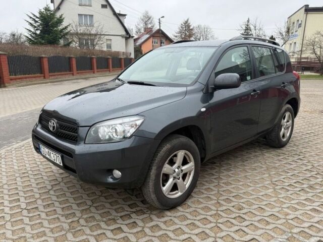 Сірий Тойота РАВ 4, об'ємом двигуна 2.2 л та пробігом 231 тис. км за 3500 $, фото 1 на Automoto.ua