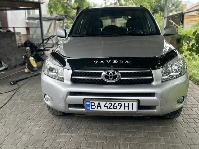 Сірий Тойота РАВ 4, об'ємом двигуна 2 л та пробігом 286 тис. км за 7000 $, фото 1 на Automoto.ua