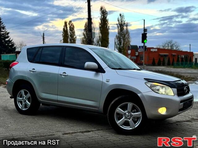 Сірий Тойота РАВ 4, об'ємом двигуна 2.2 л та пробігом 175 тис. км за 9650 $, фото 1 на Automoto.ua