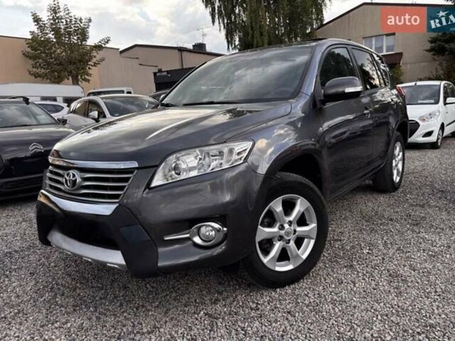 Сірий Тойота РАВ 4, об'ємом двигуна 2 л та пробігом 137 тис. км за 7700 $, фото 1 на Automoto.ua