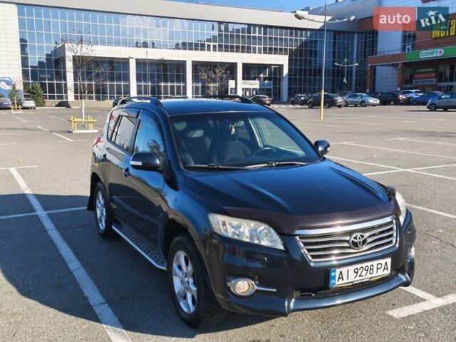 Сірий Тойота РАВ 4, об'ємом двигуна 2 л та пробігом 185 тис. км за 12500 $, фото 1 на Automoto.ua