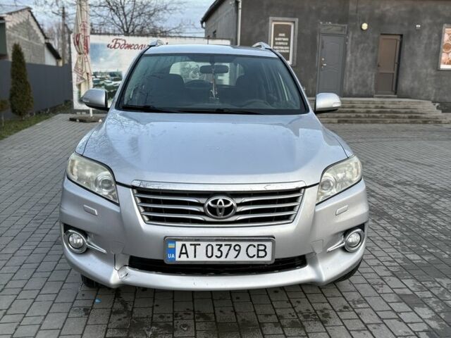 Сірий Тойота РАВ 4, об'ємом двигуна 2.2 л та пробігом 322 тис. км за 9300 $, фото 1 на Automoto.ua