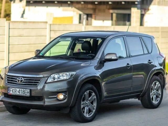 Сірий Тойота РАВ 4, об'ємом двигуна 2.2 л та пробігом 187 тис. км за 8000 $, фото 1 на Automoto.ua